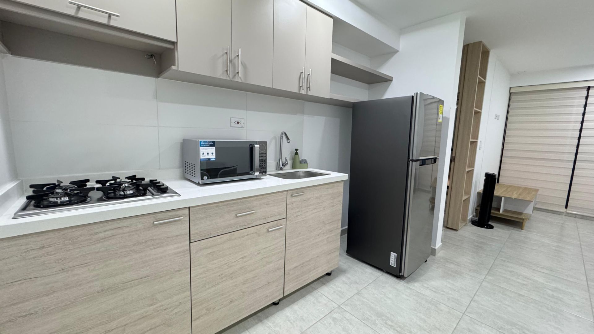 hermoso apartaestudio alquiler por noches av 19 (8).jpg