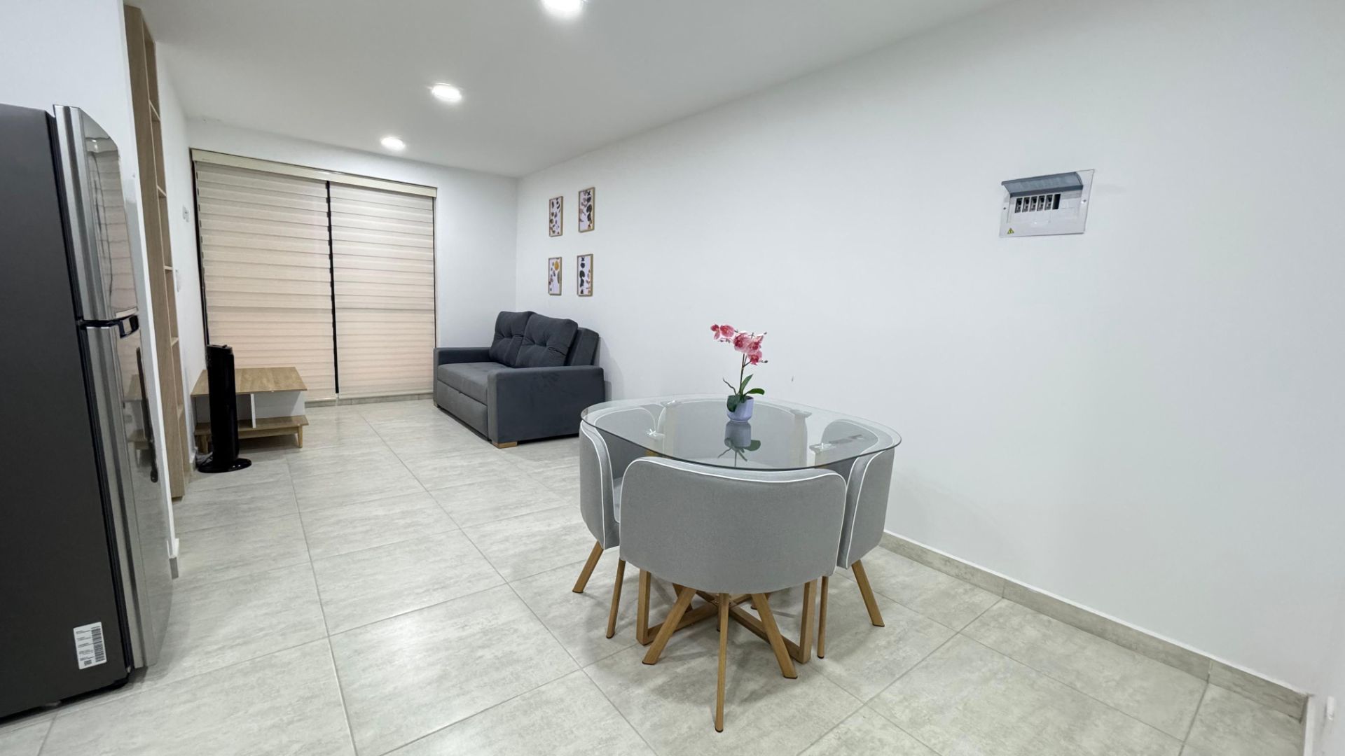 hermoso apartaestudio alquiler por noches av 19 (14).jpg