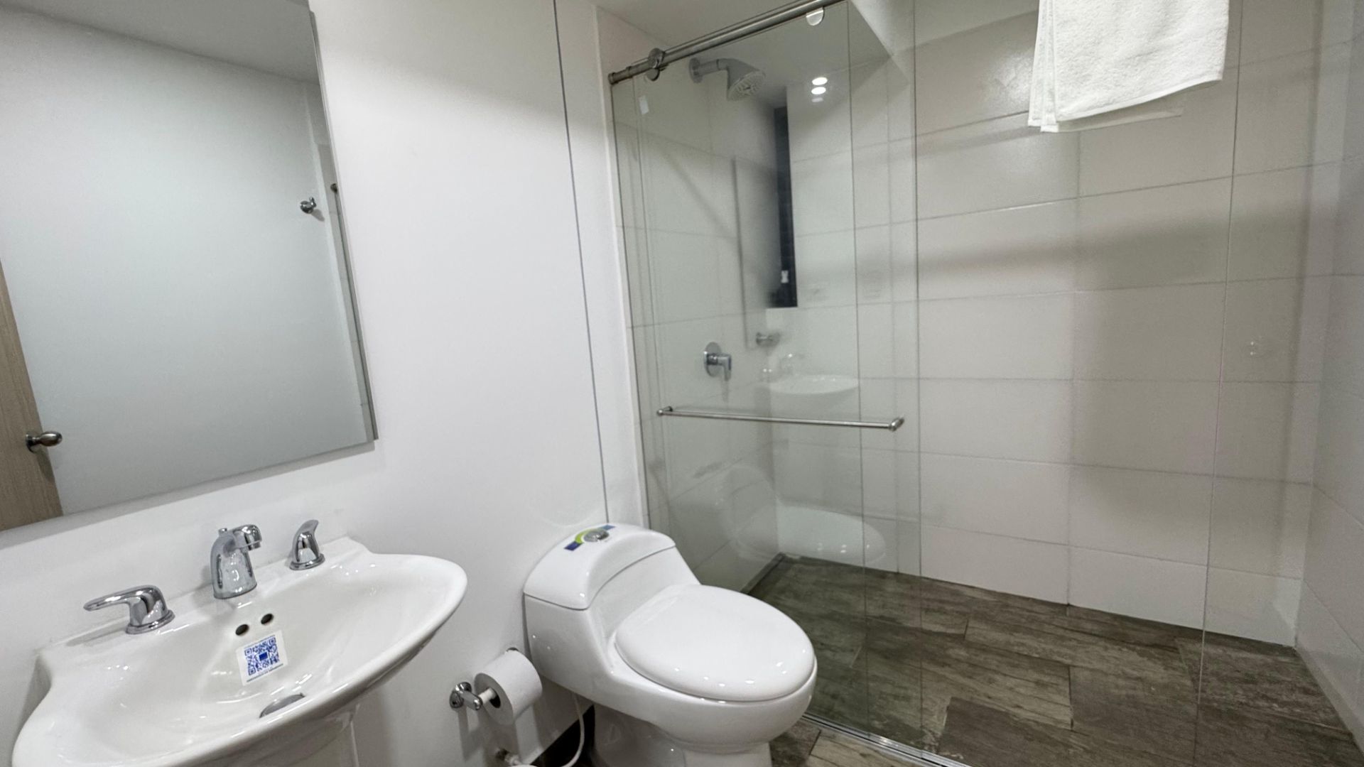 hermoso apartaestudio alquiler por noches av 19 (46).jpg