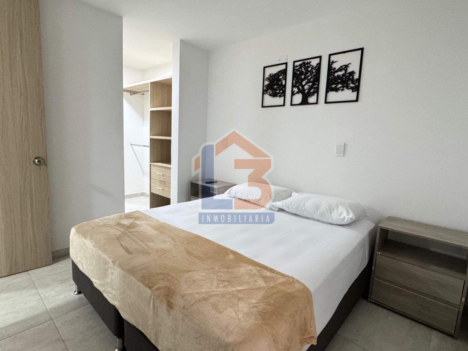 SE VENDE APARTAESTUDIO EN EL NORTE  (12).jpg