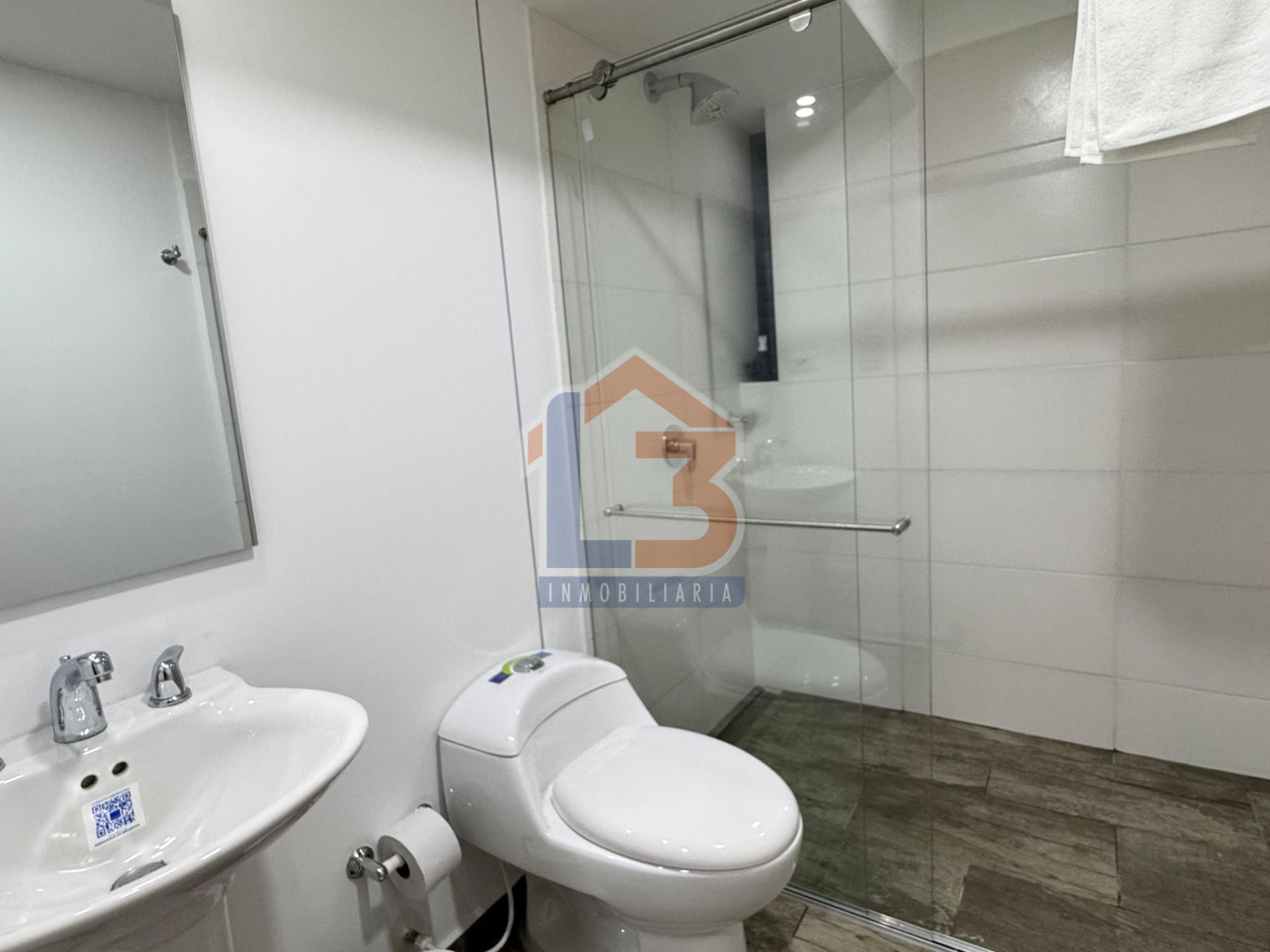 SE VENDE APARTAESTUDIO EN EL NORTE  (16).jpg