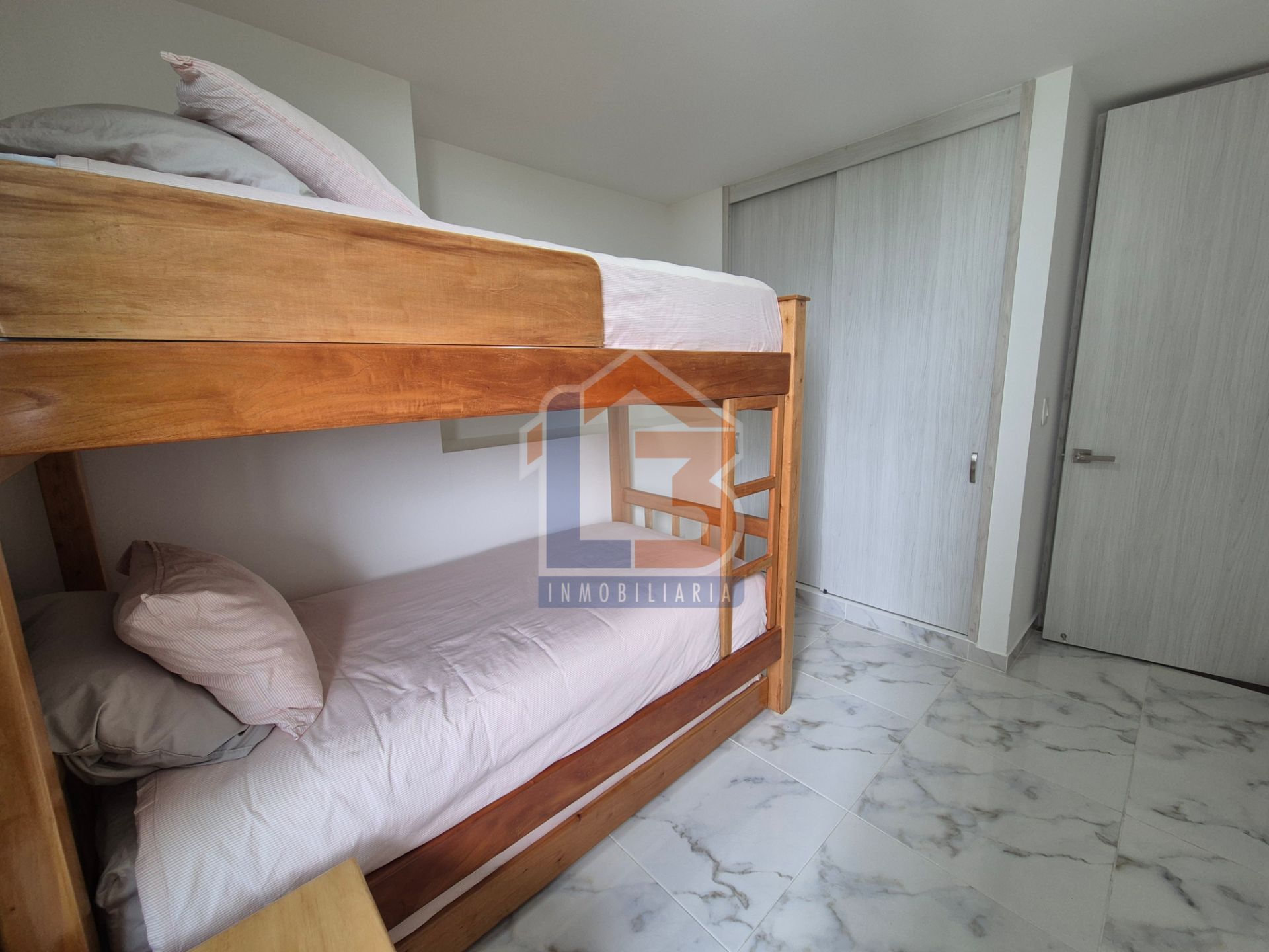 APTO ORO NEGRO  (14).jpg