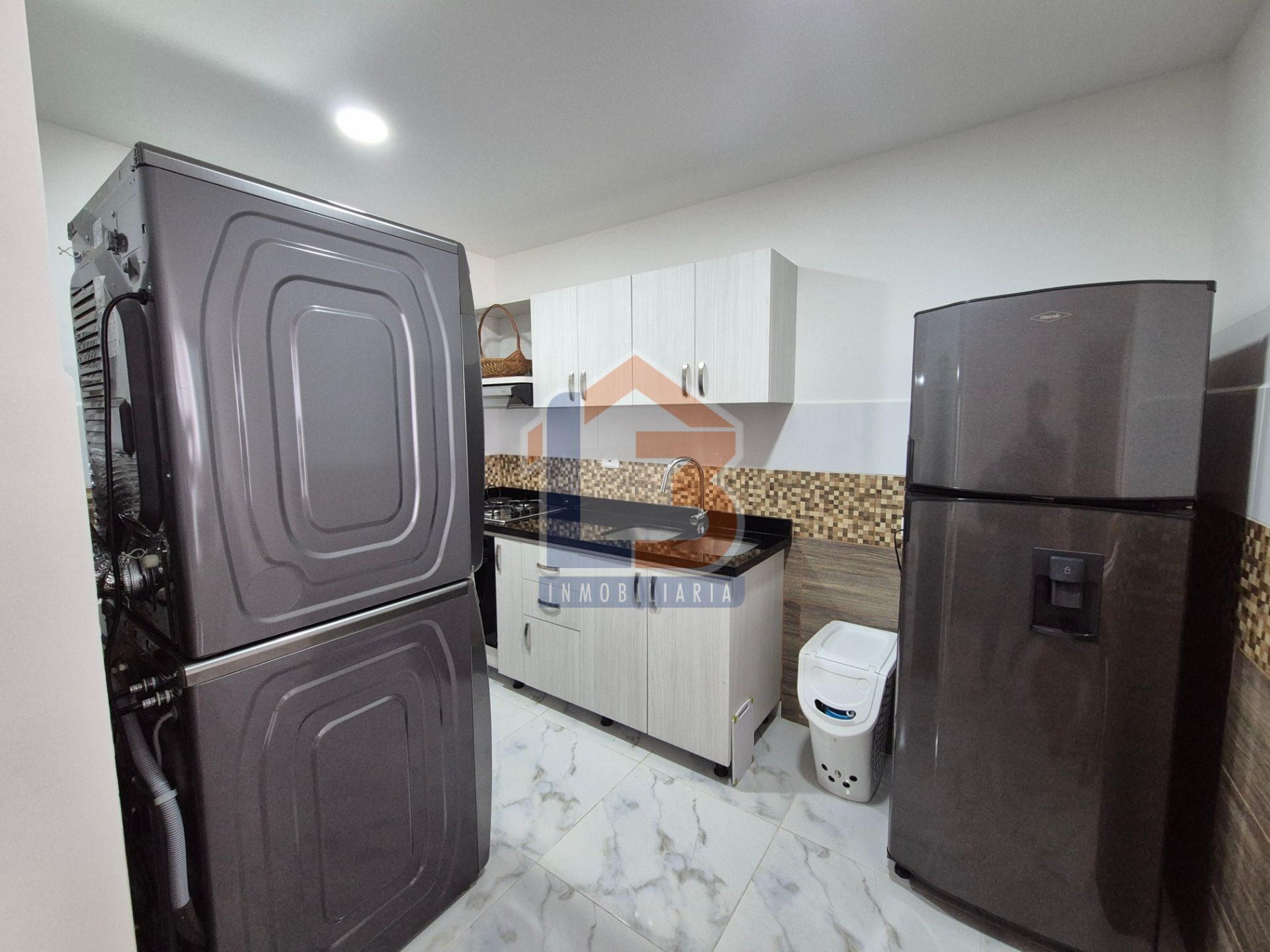 APTO ORO NEGRO  (18).jpg