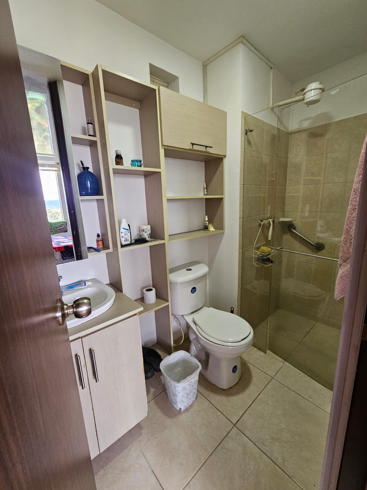 SE VENDE APTO EN EL NORTE  (6).jpg