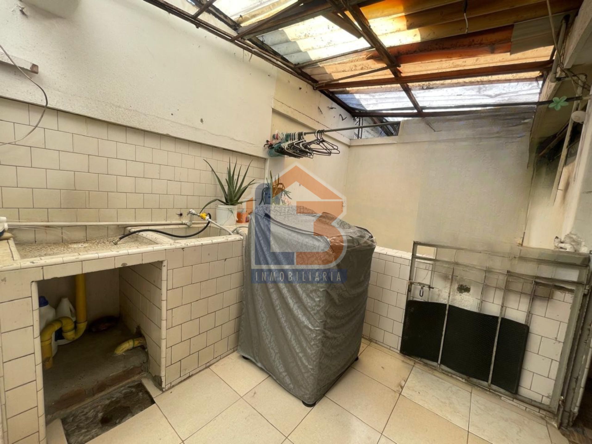 EDIFICIO LA CHE (14).jpg