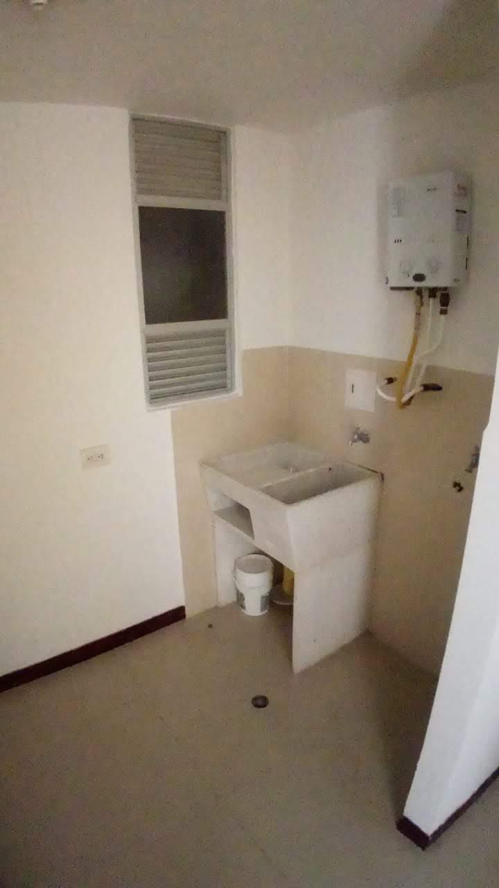 APTO RIOJO 20..jpg