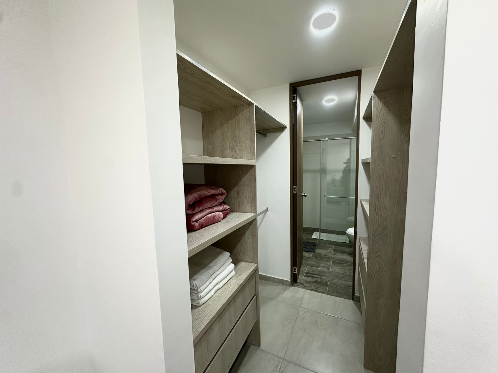 APARTAMENTO 201 HITO 18 (3).jpg