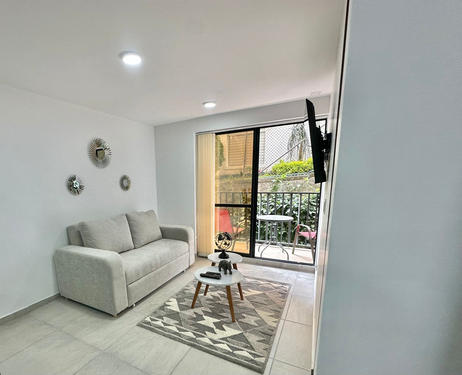 APARTAMENTO 201 HITO 18 (7).jpg