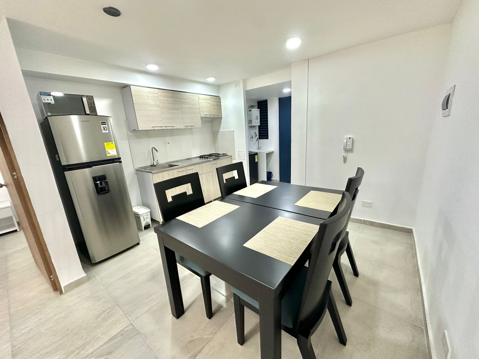 APARTAMENTO 201 HITO 18 (13).jpg