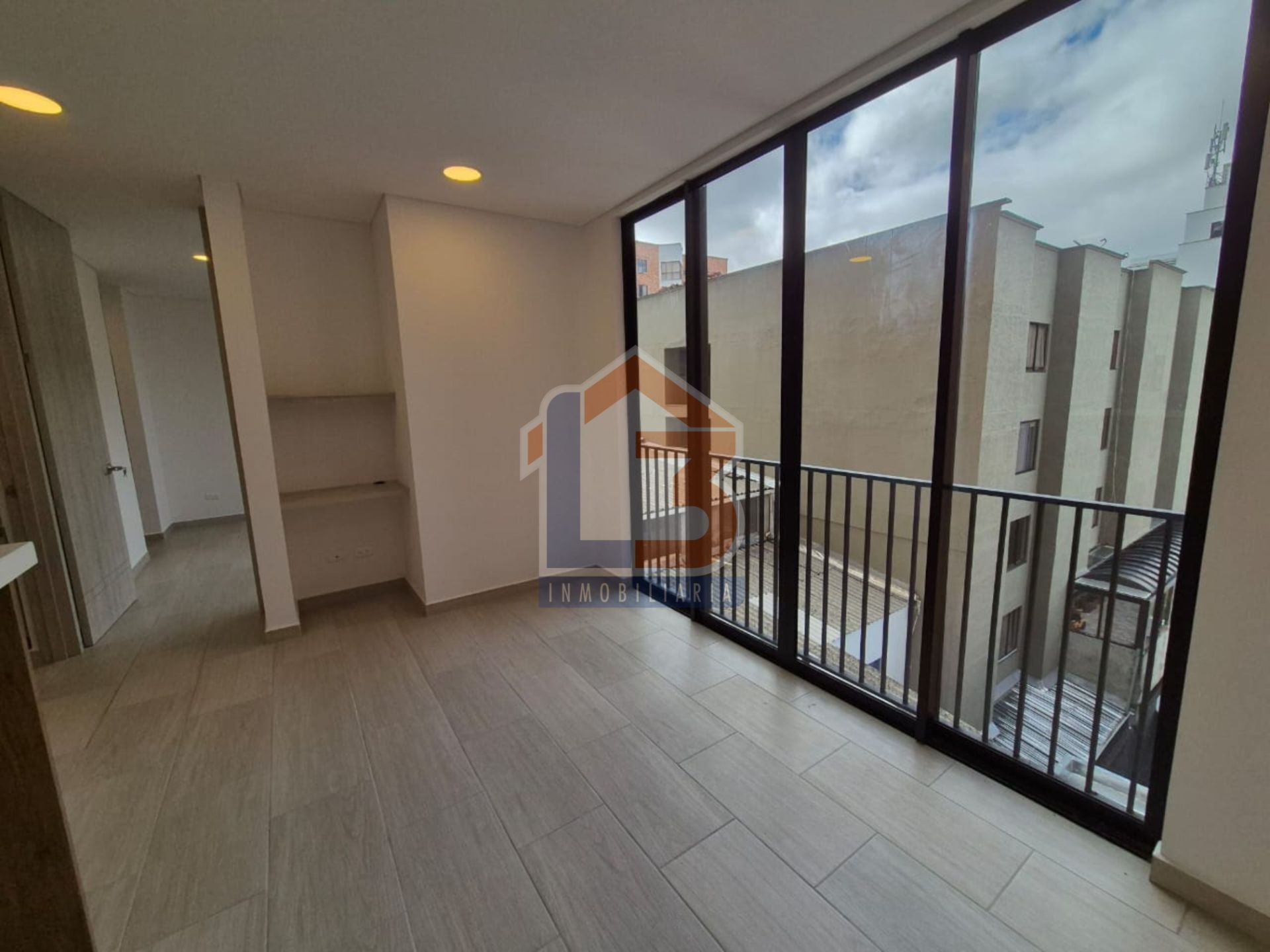 SE VENDE APTO EST. AMARA  (13).jpg
