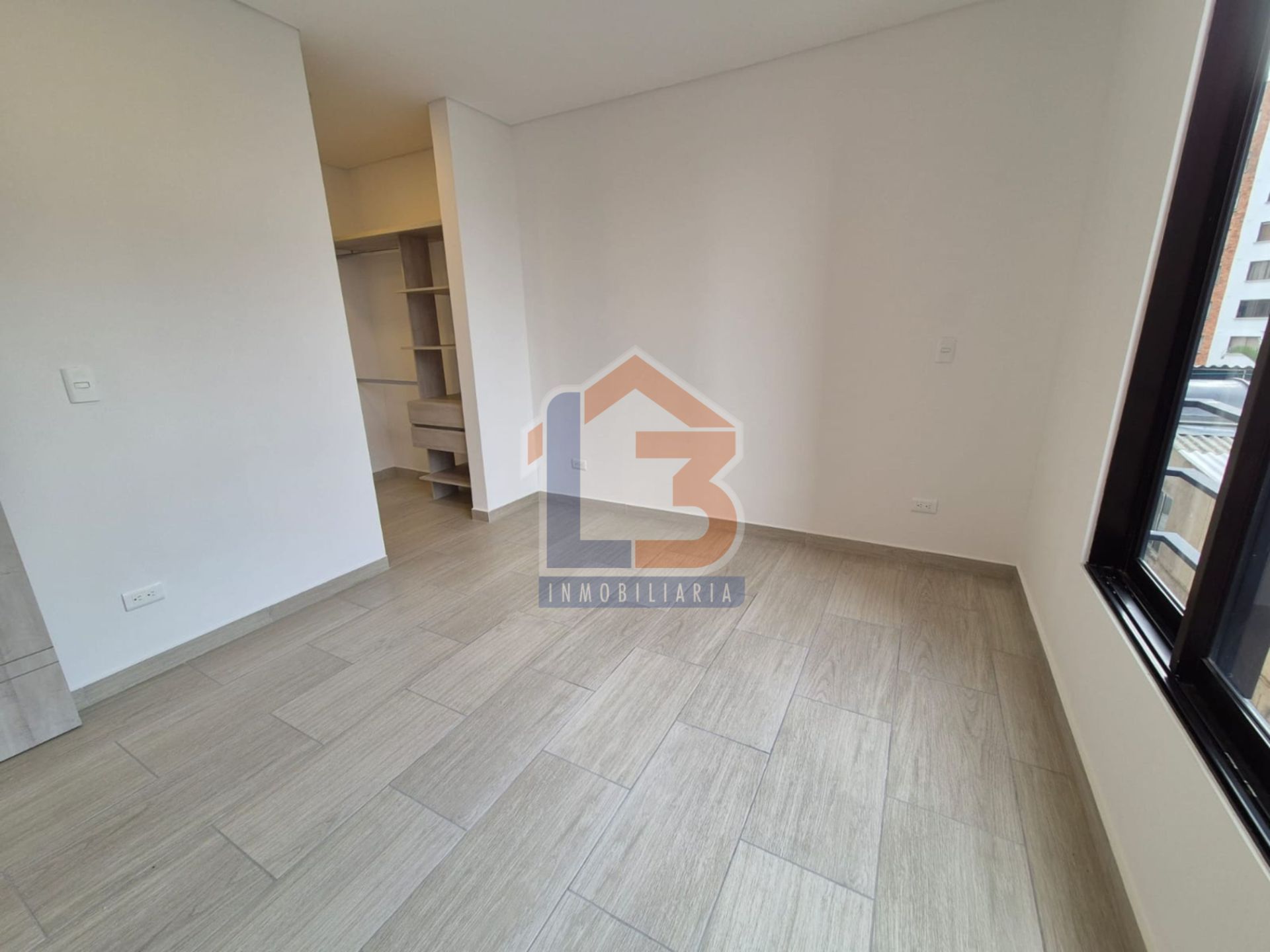 SE VENDE APTO EST. AMARA  (22).jpg