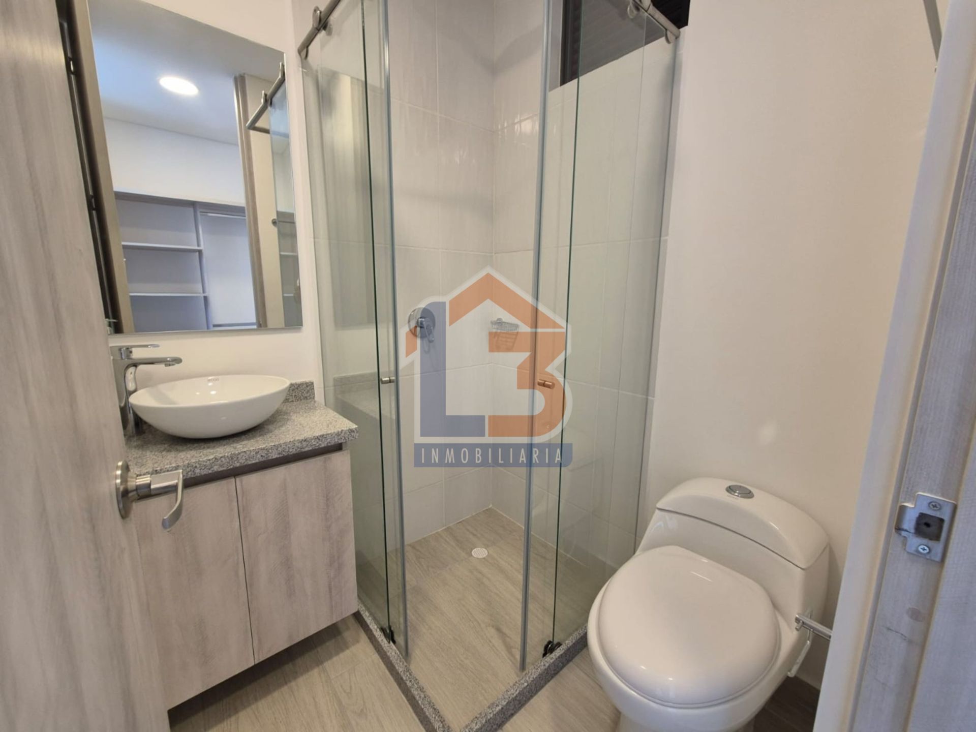 SE VENDE APTO EST. AMARA  (26).jpg