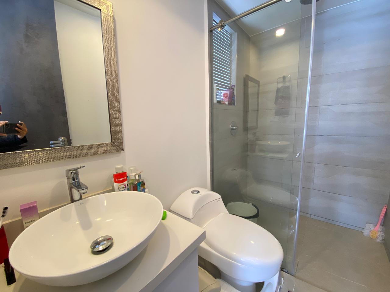 SE VENDE APTO EN AV. CENTENARIO  21..jpg
