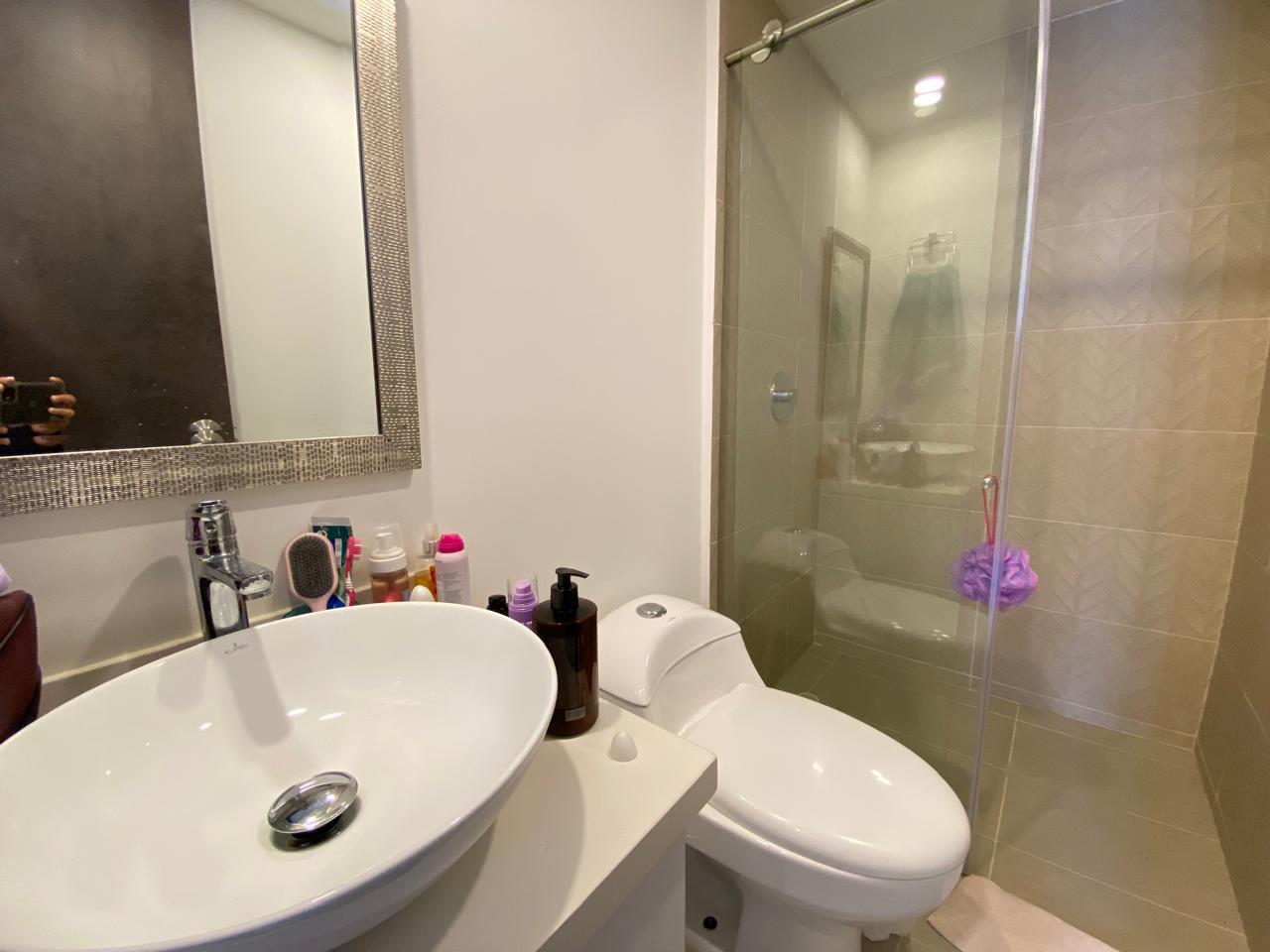 SE VENDE APTO EN AV. CENTENARIO  28..jpg
