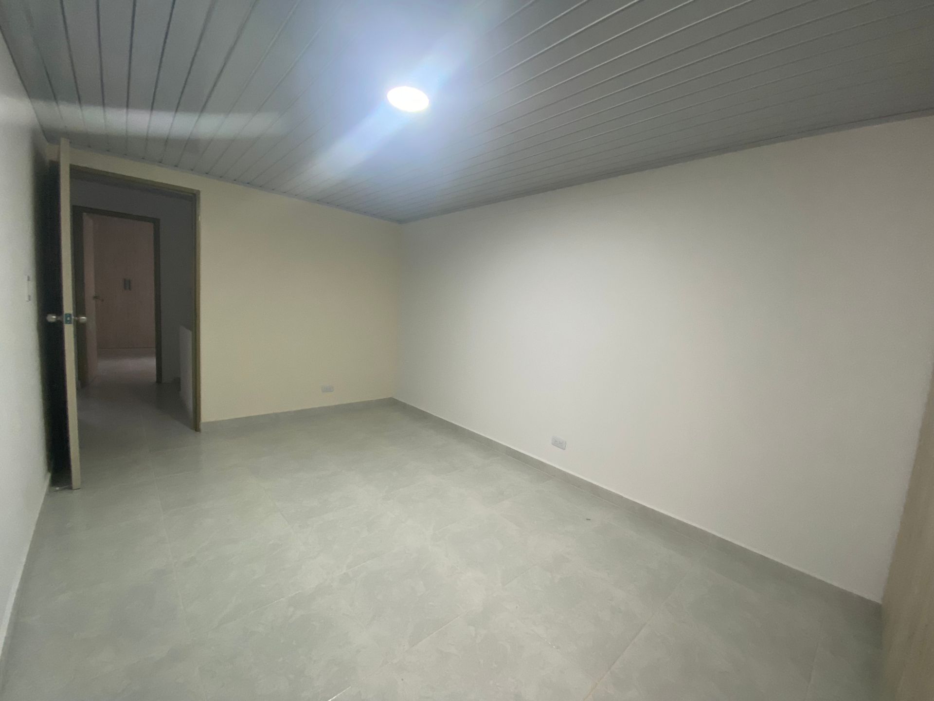 CASA DOSQUEBRADAS VALHER  (10).jpg