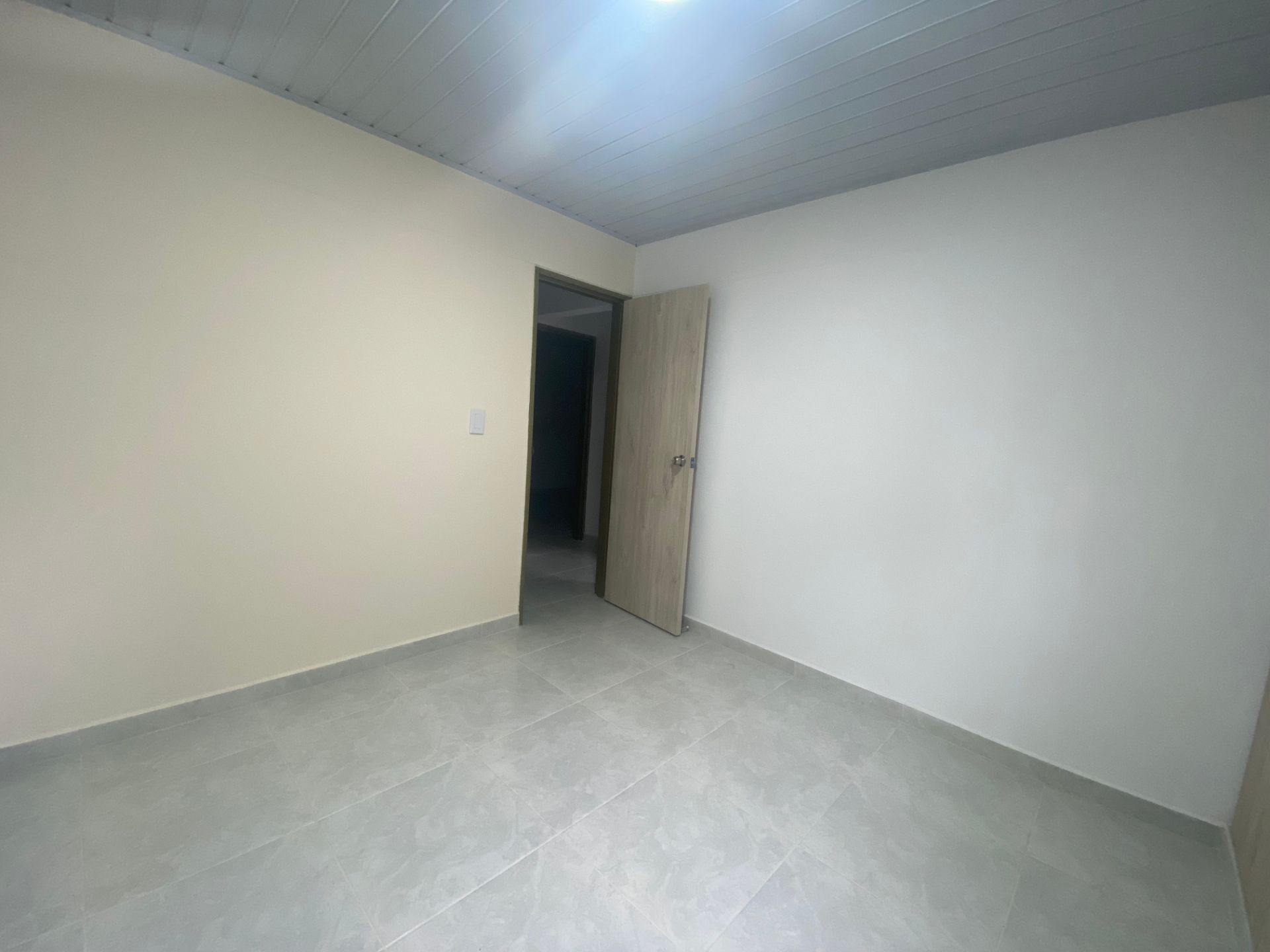 CASA DOSQUEBRADAS VALHER  (14).jpg