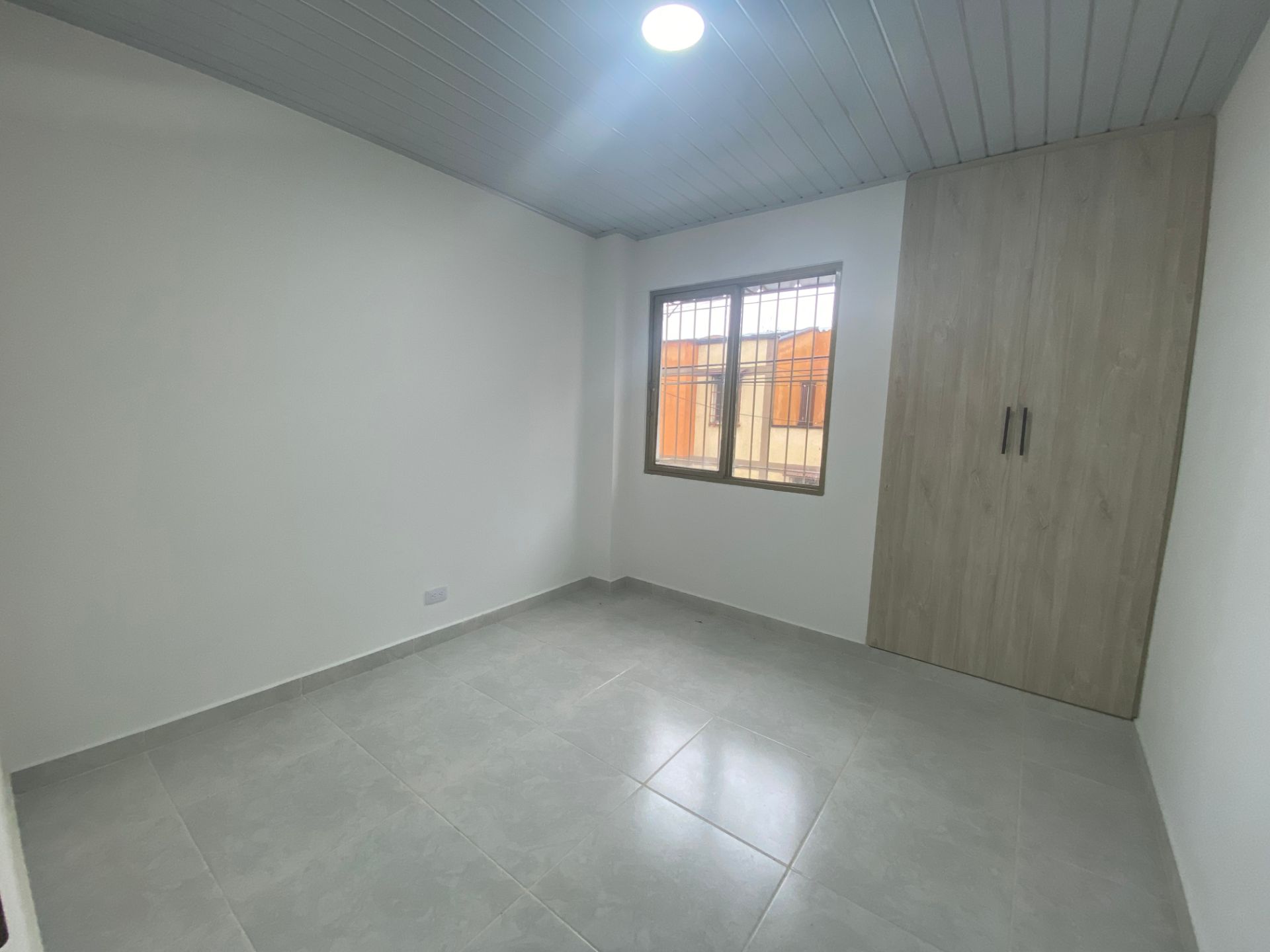 CASA DOSQUEBRADAS VALHER  (16).jpg