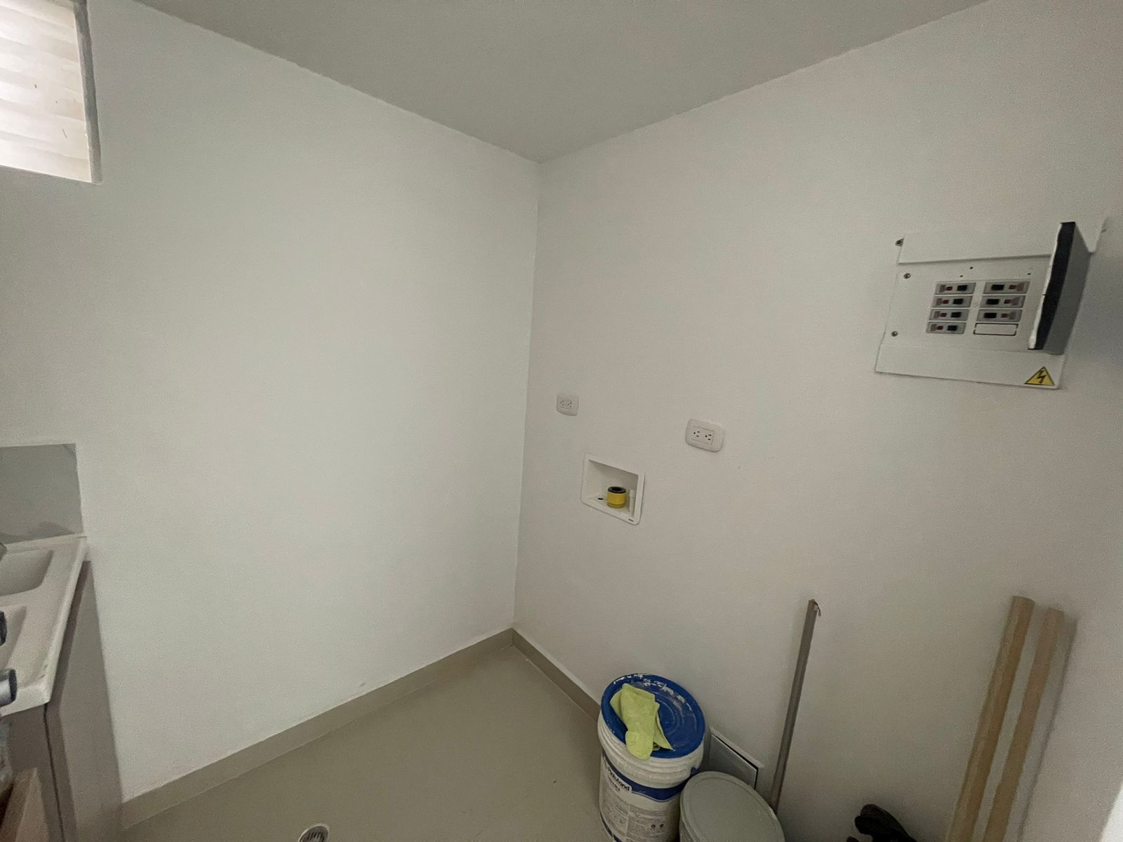 SE VENDE APTO EN MEDITERRANEO 10..jpg