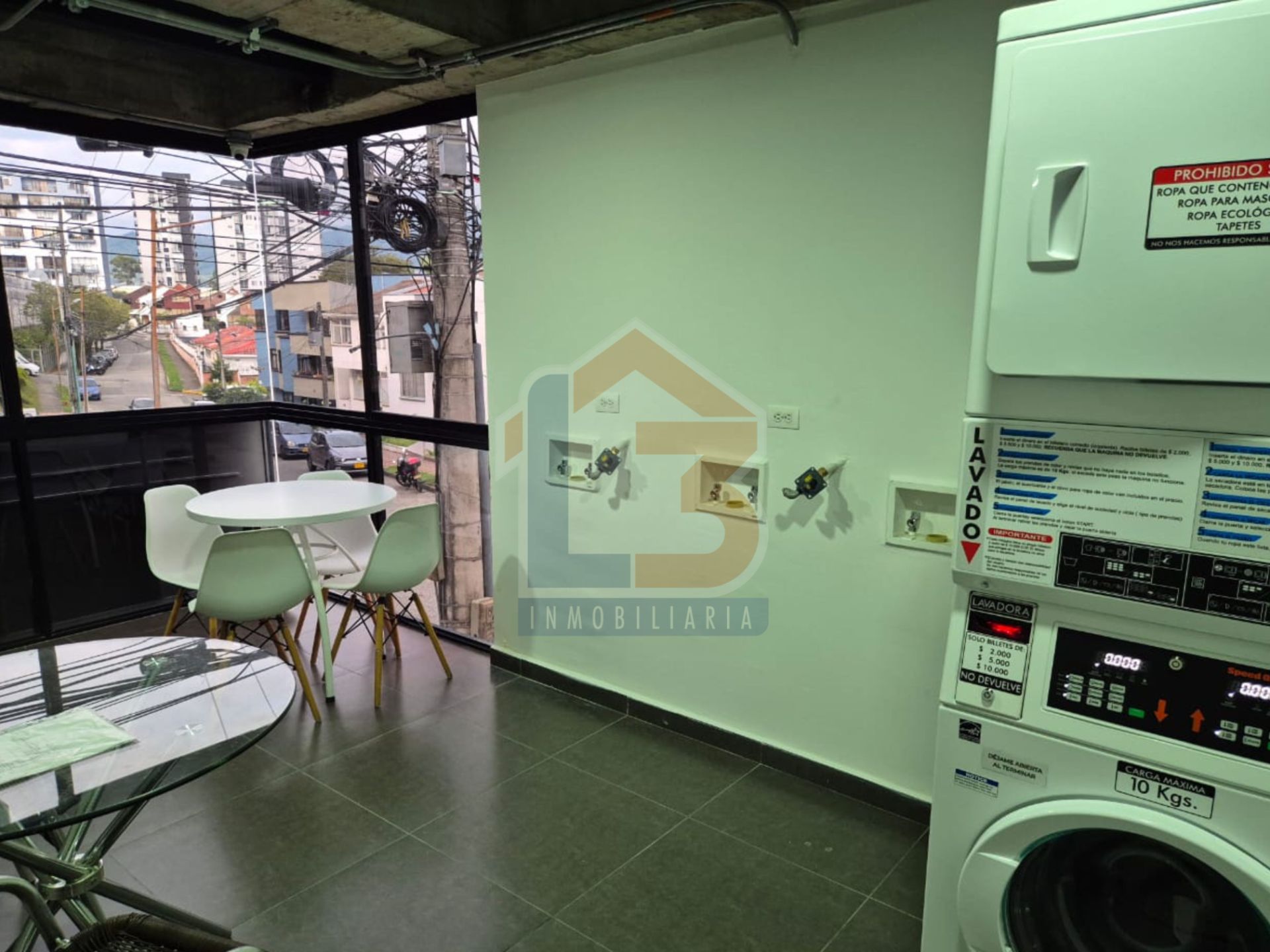 APARESTUDIO ESTOCOLMO 19..jpg