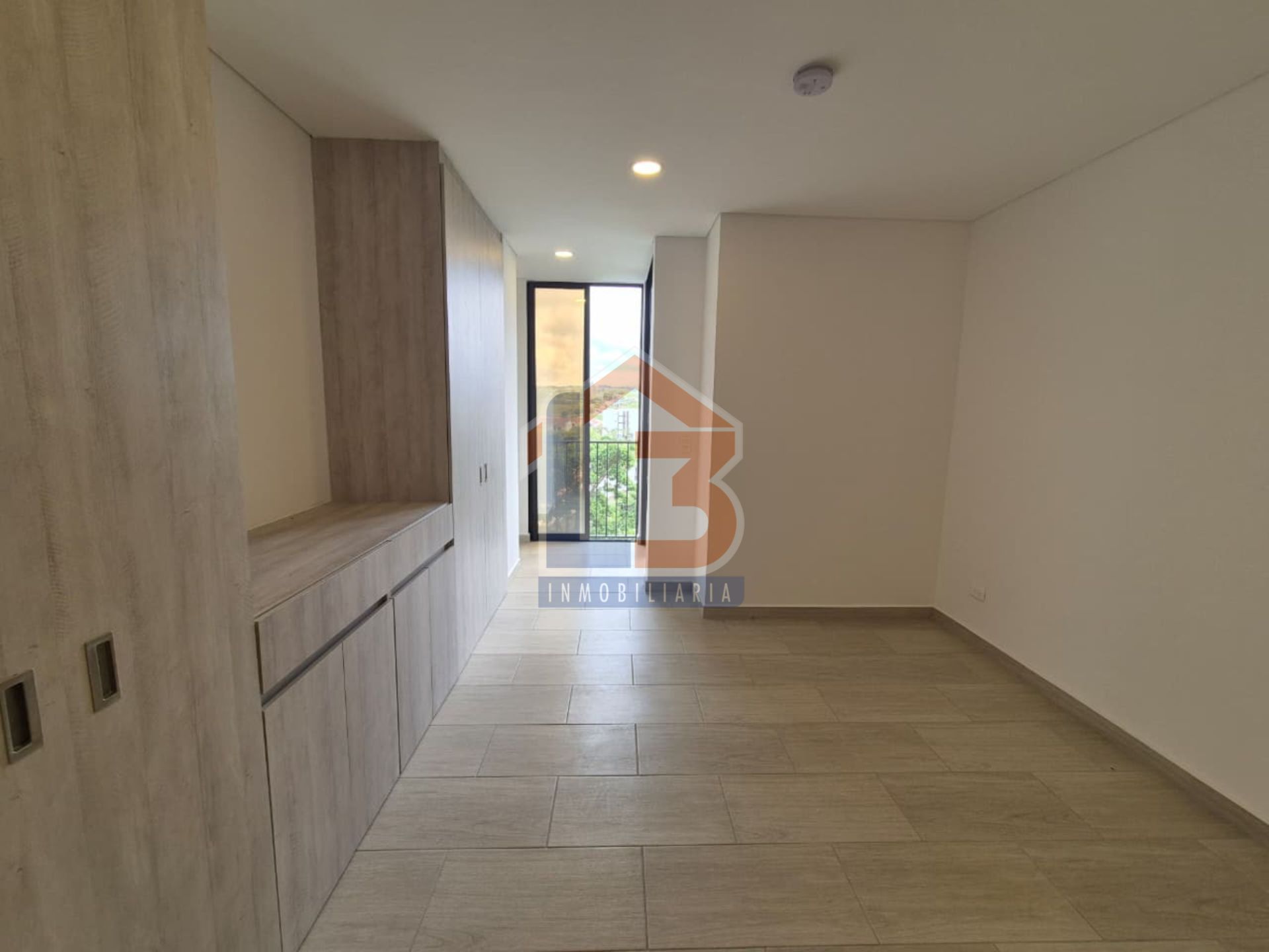 SE VENDE APTO. EST. AMARA  (1).jpg