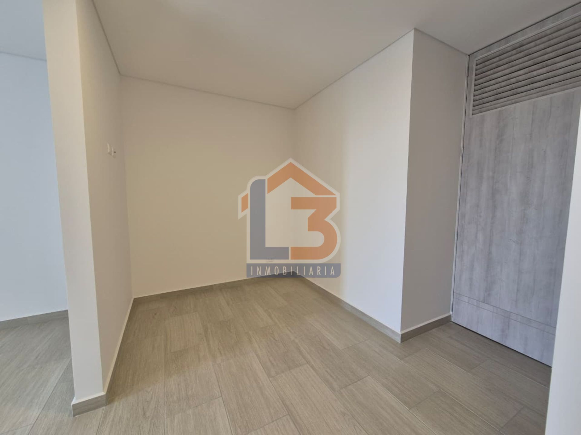 SE VENDE APTO. EST. AMARA  (2).jpg