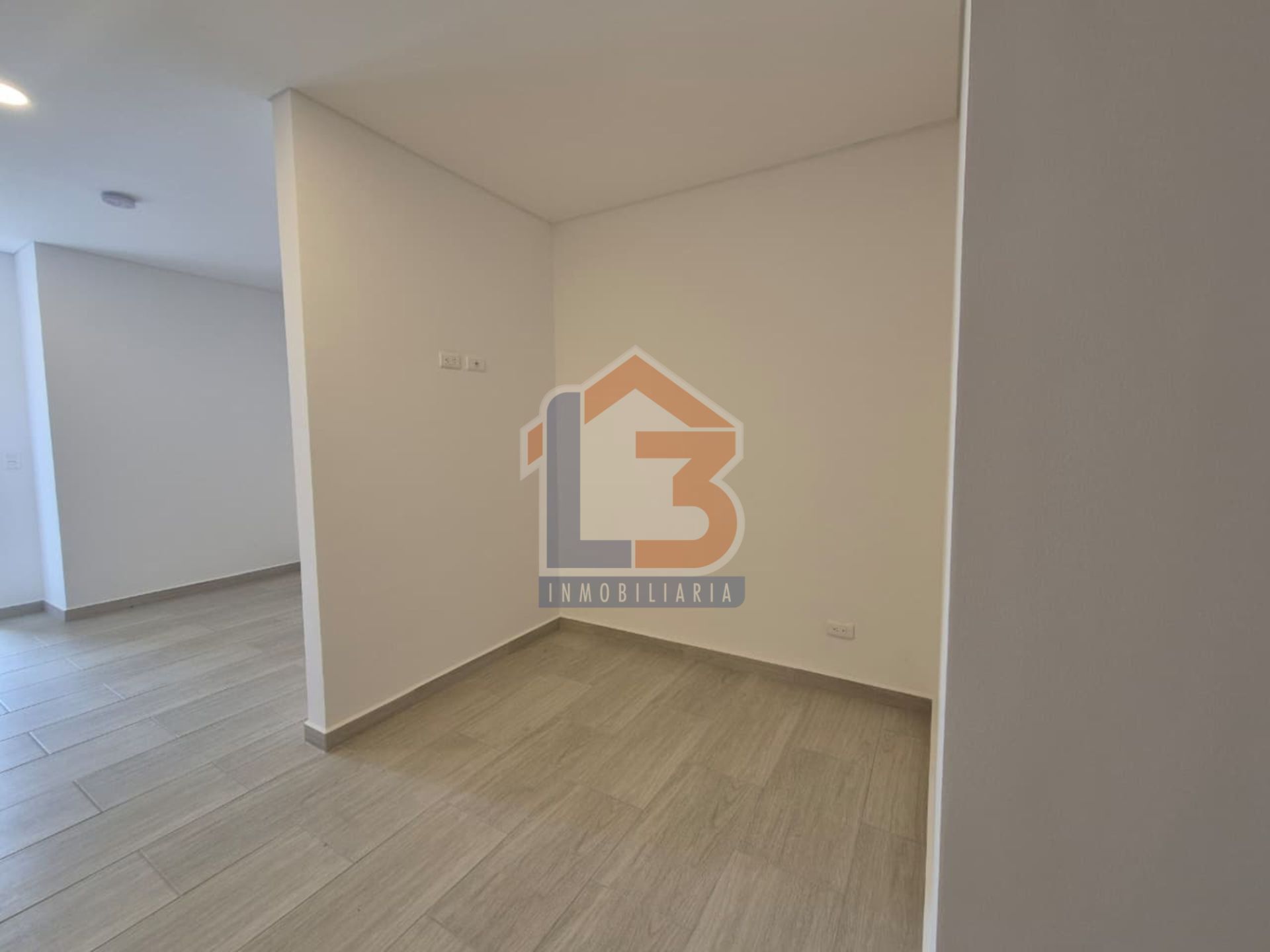 SE VENDE APTO. EST. AMARA  (3).jpg