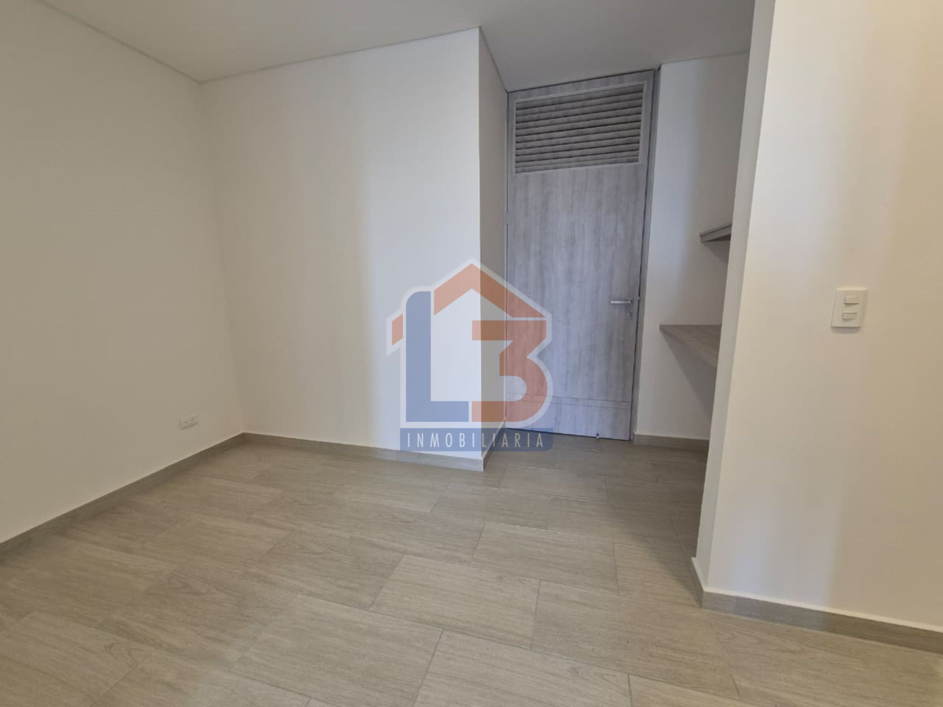 SE VENDE APTO. EST. AMARA  (4).jpg