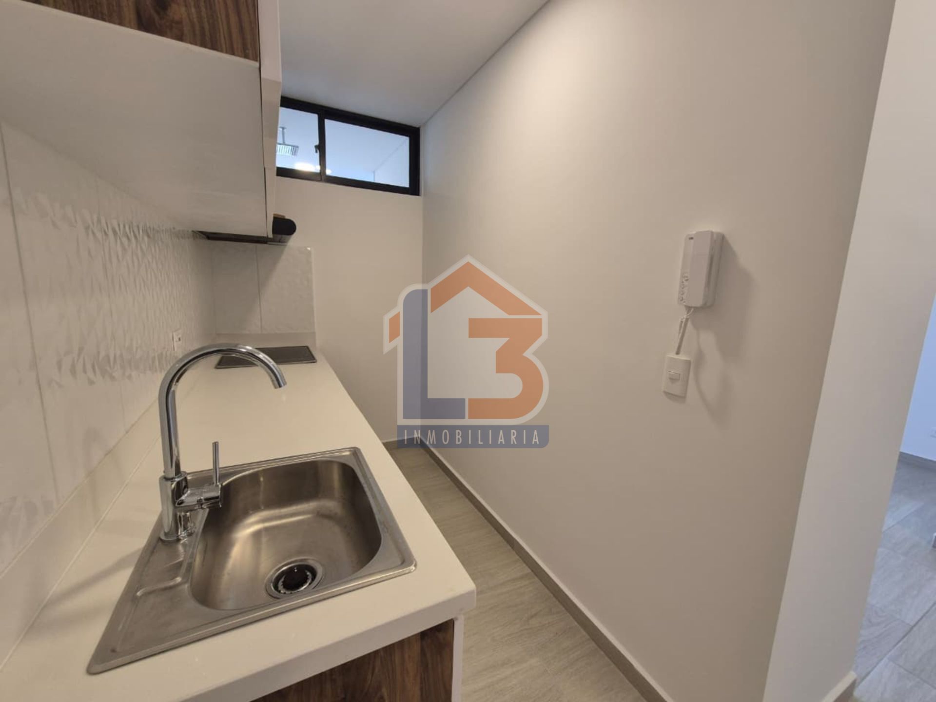 SE VENDE APTO. EST. AMARA  (9).jpg