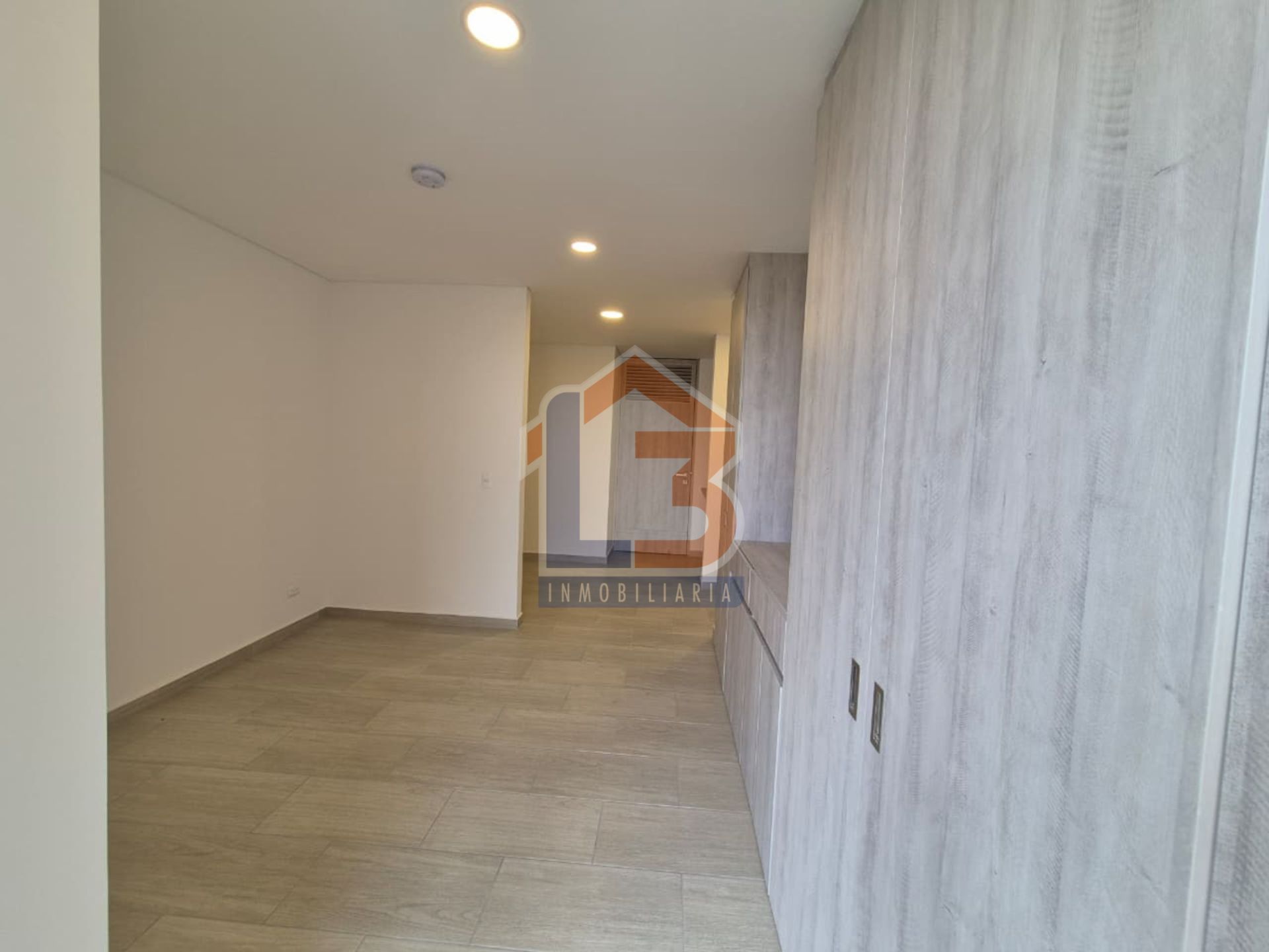 SE VENDE APTO. EST. AMARA  (15).jpg