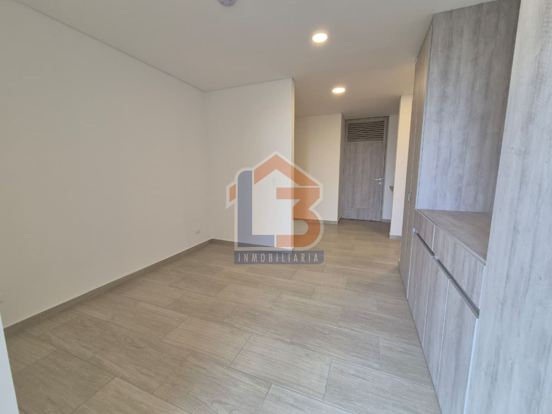 SE VENDE APTO. EST. AMARA  (16).jpg