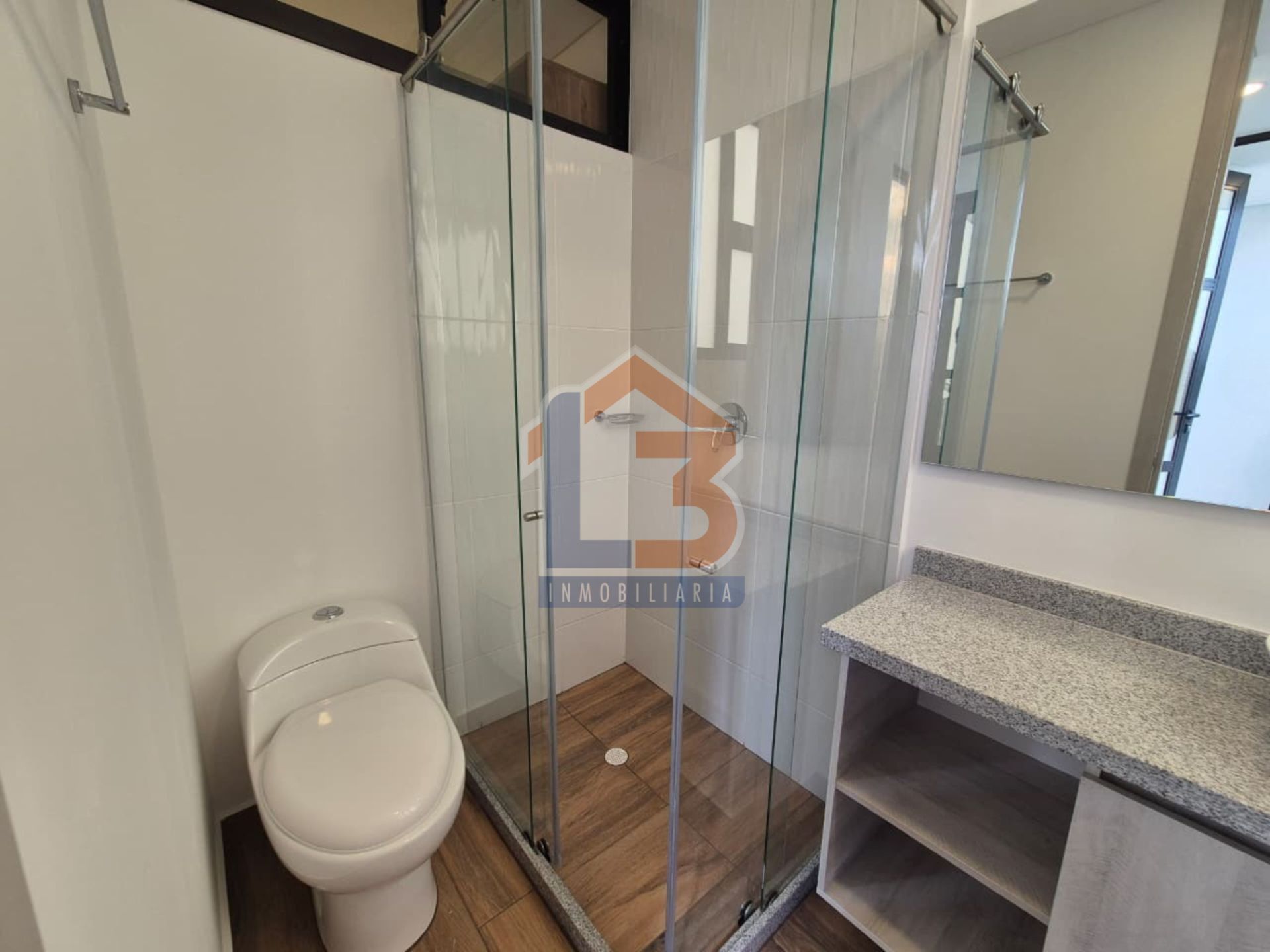 SE VENDE APTO. EST. AMARA  (23).jpg