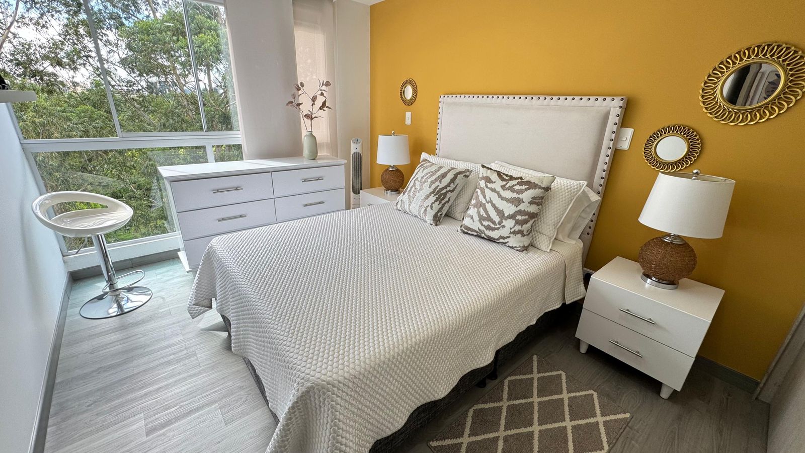 HERMOSO APARTAMENTO AL NORTE DE LA CIUDAD POR MENSUALIDAD  (15).jpg