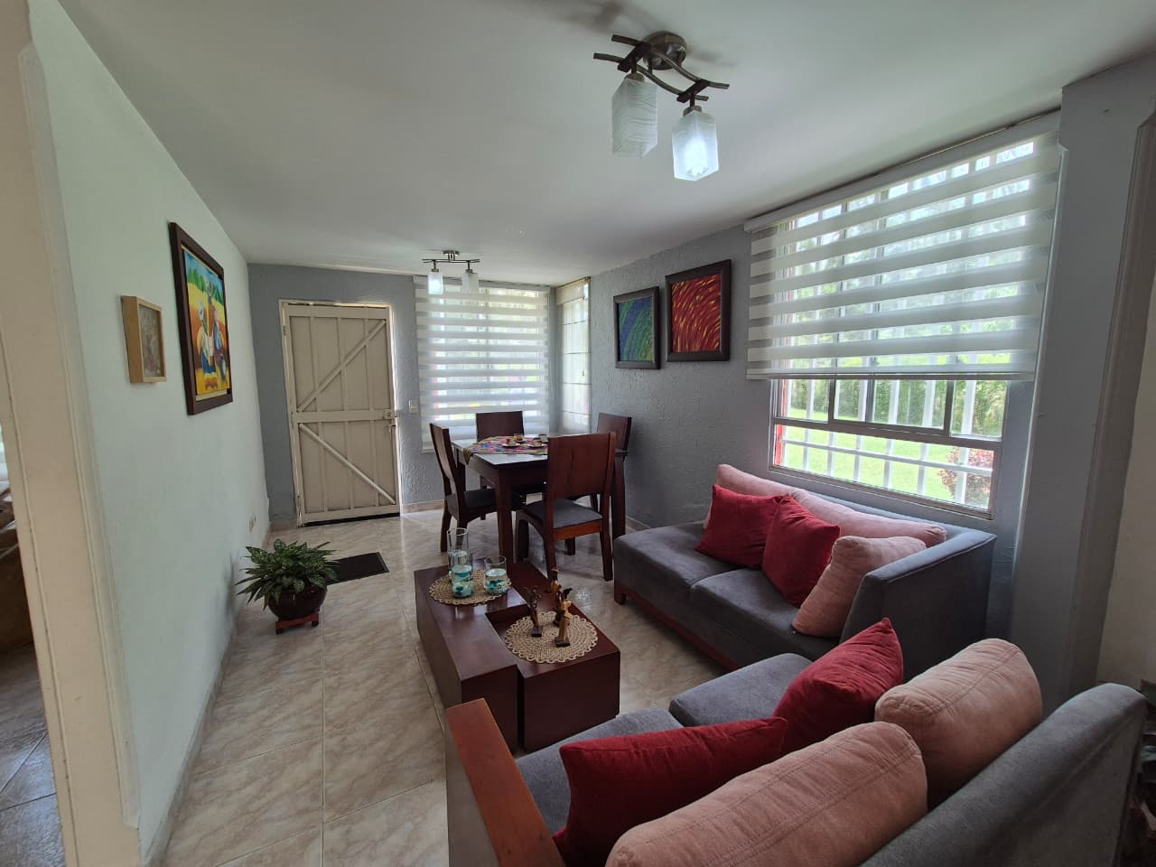 SE VENDE CASA EN LA ARCADÍA  1..jpg