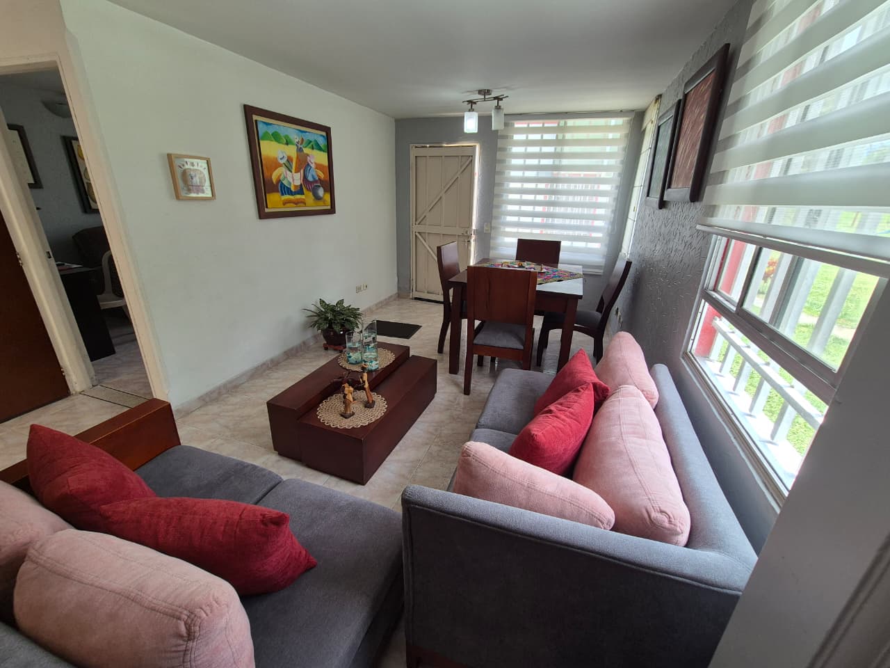 SE VENDE CASA EN LA ARCADÍA  2..jpg