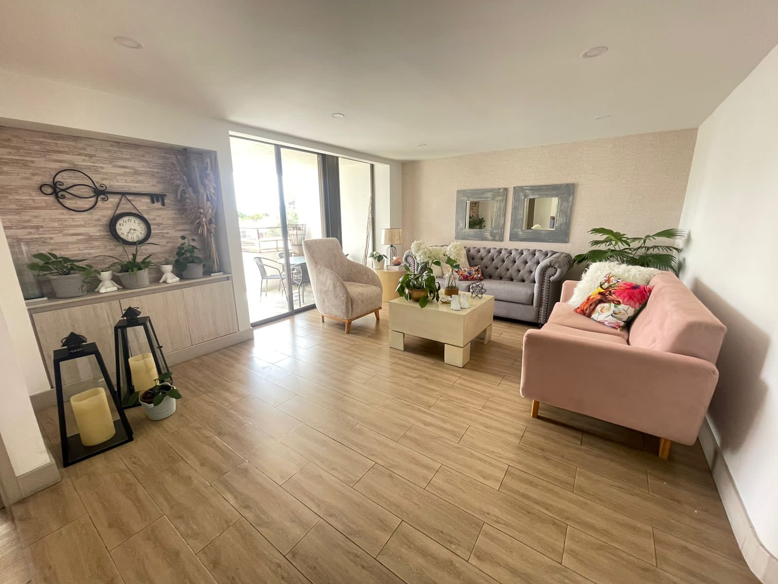 se vende Apartamento en la castellana (2).jpg