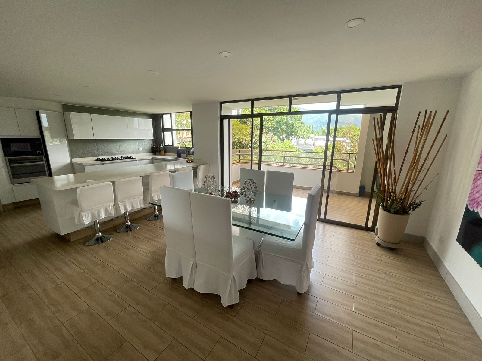 se vende Apartamento en la castellana (11).jpg