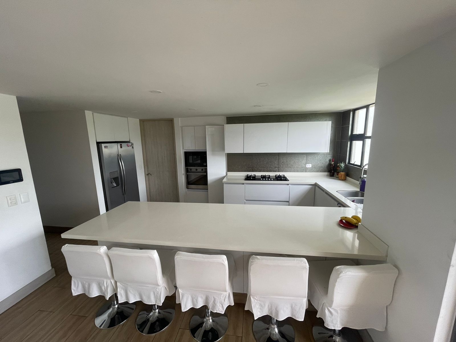 se vende Apartamento en la castellana (18).jpg