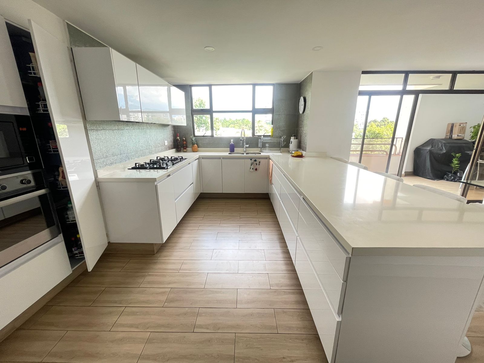 se vende Apartamento en la castellana (19).jpg