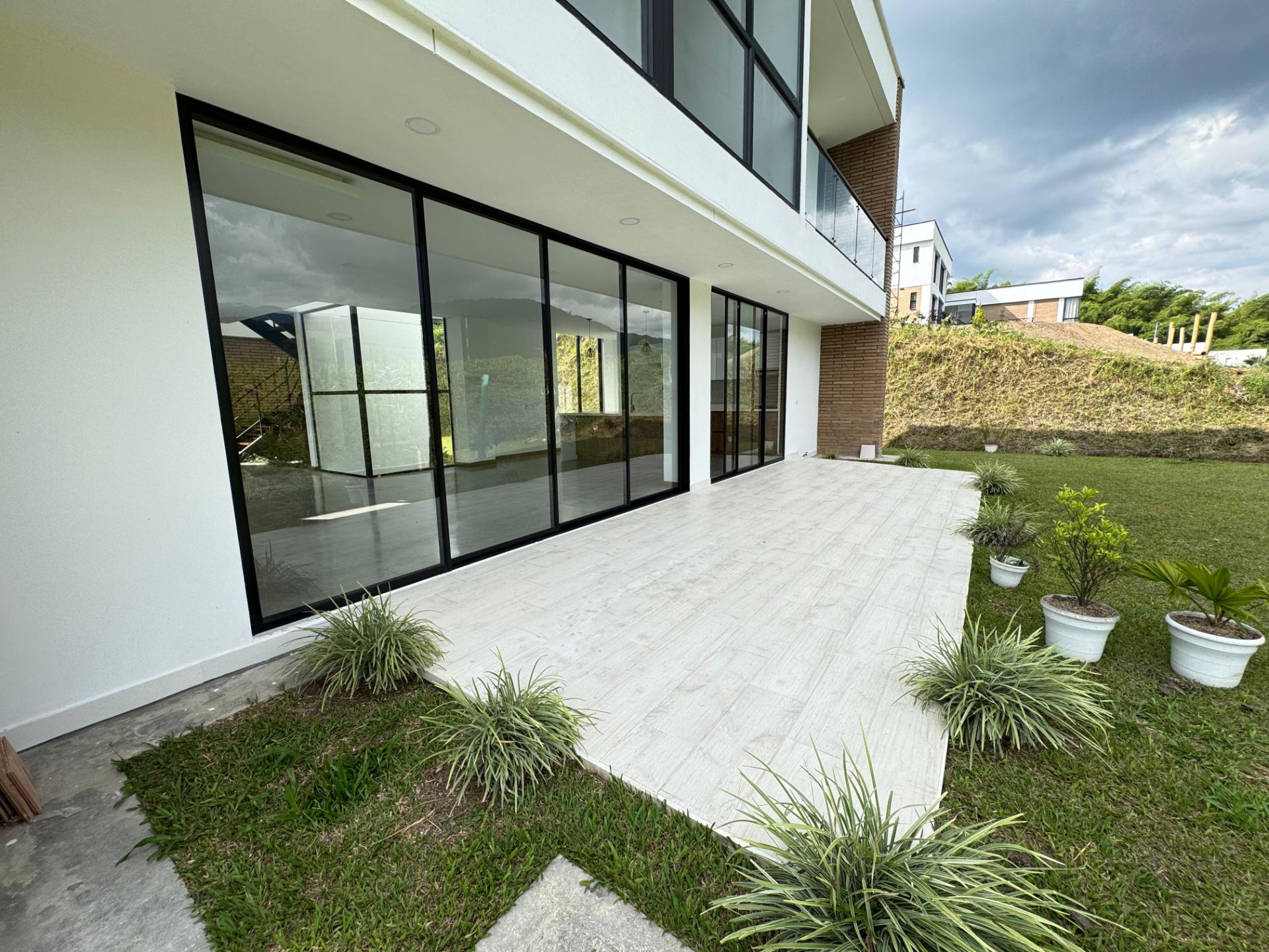 SE VENDE CASA CAMPESTRE EN CALARCÁ  3..jpg