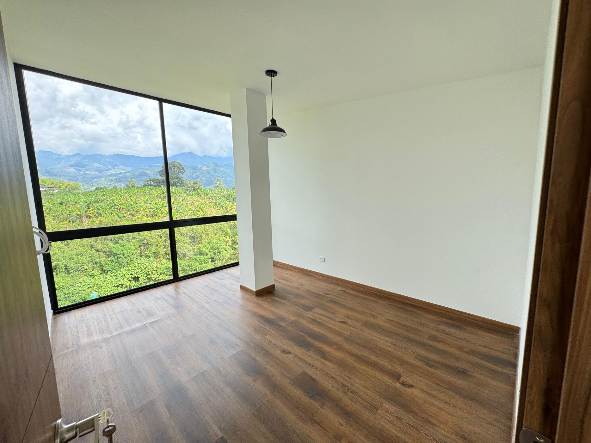 SE VENDE CASA CAMPESTRE EN CALARCÁ  24..jpg