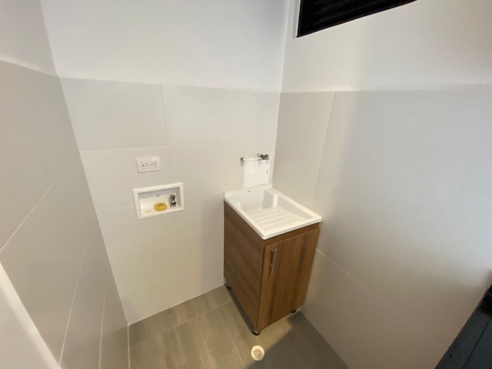 SE VENDE APTO EN ORO NEGRO  12..jpg