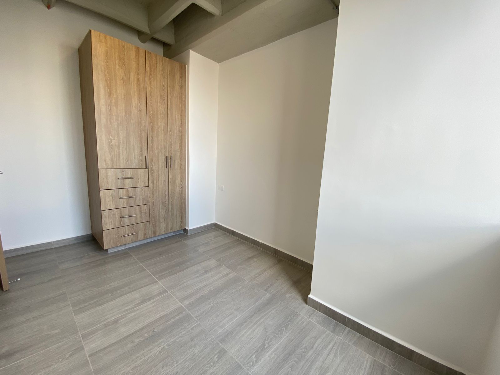 SE VENDE APTO EN ORO NEGRO  23..jpg