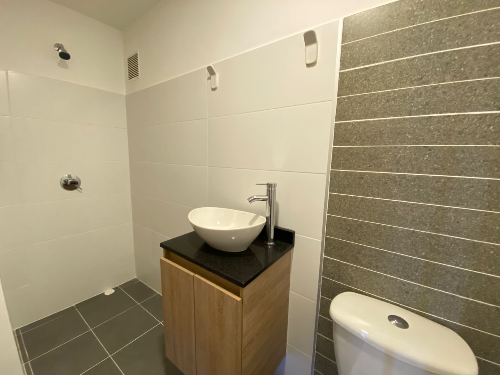 SE VENDE APTO EN ORO NEGRO  25..jpg