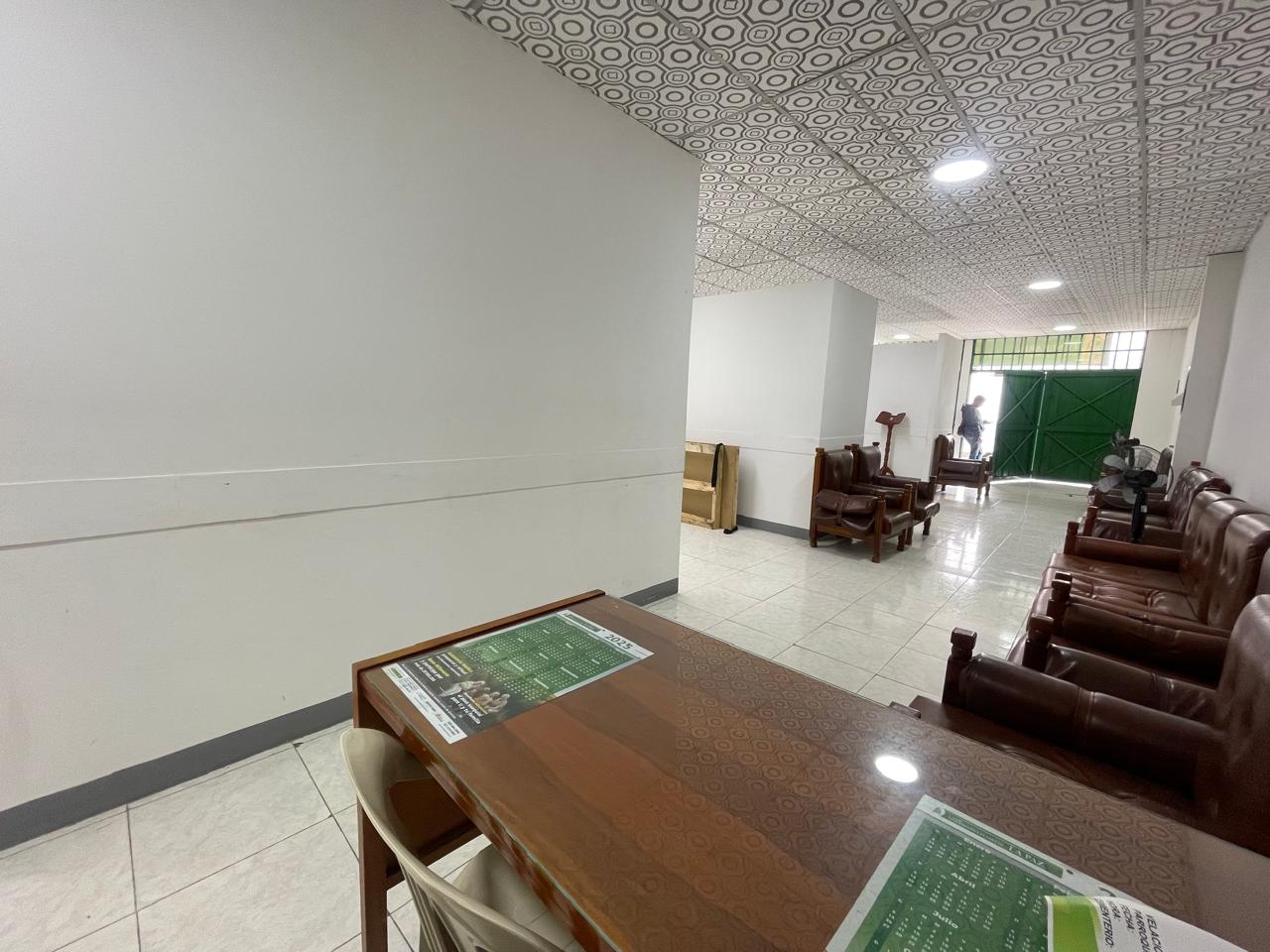 LOCAL LA TEBAIDA 4..jpeg