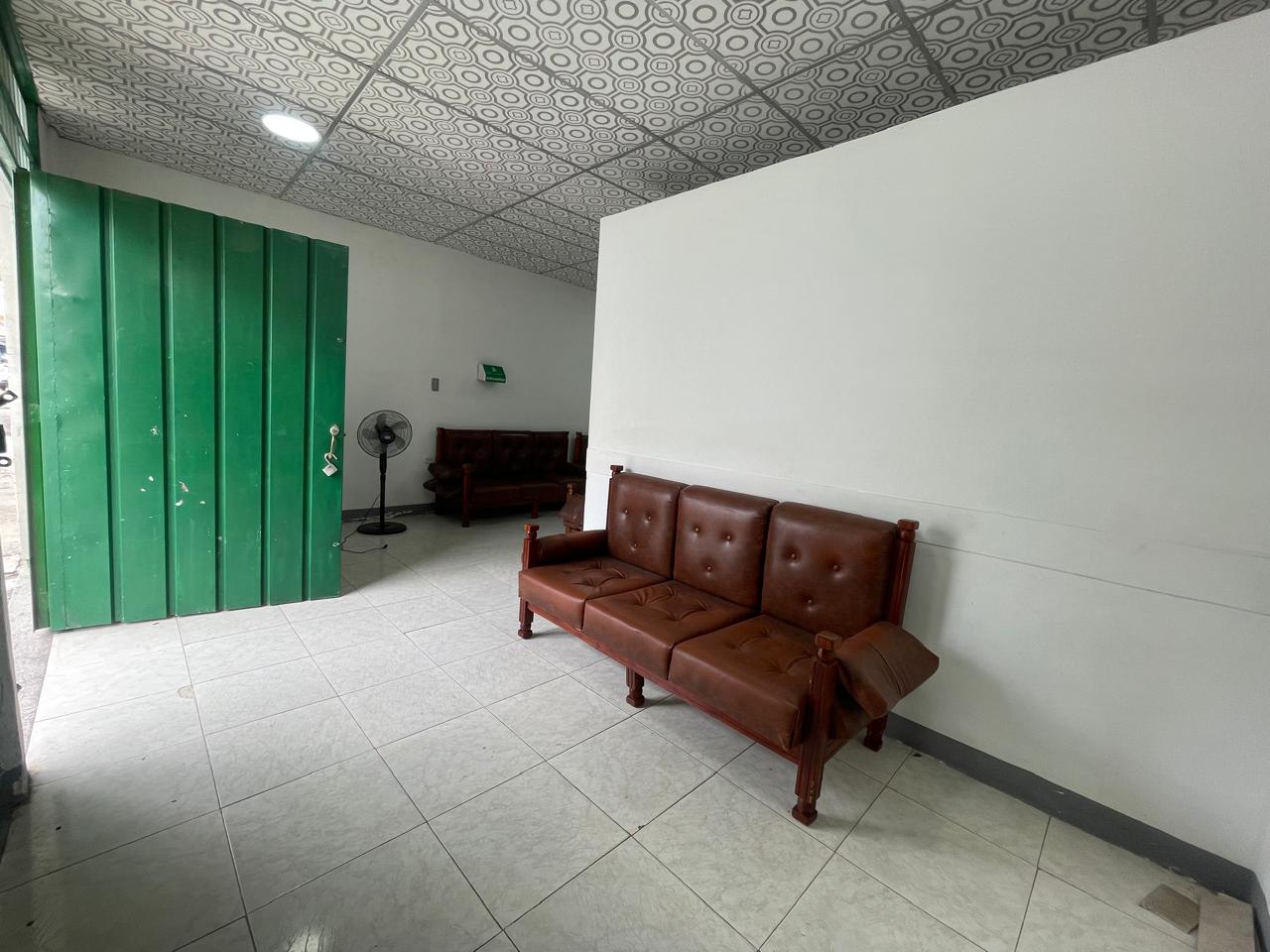 LOCAL LA TEBAIDA 6..jpeg