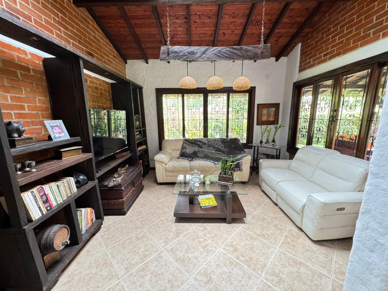 2. CASA URAPANES (15).jpeg