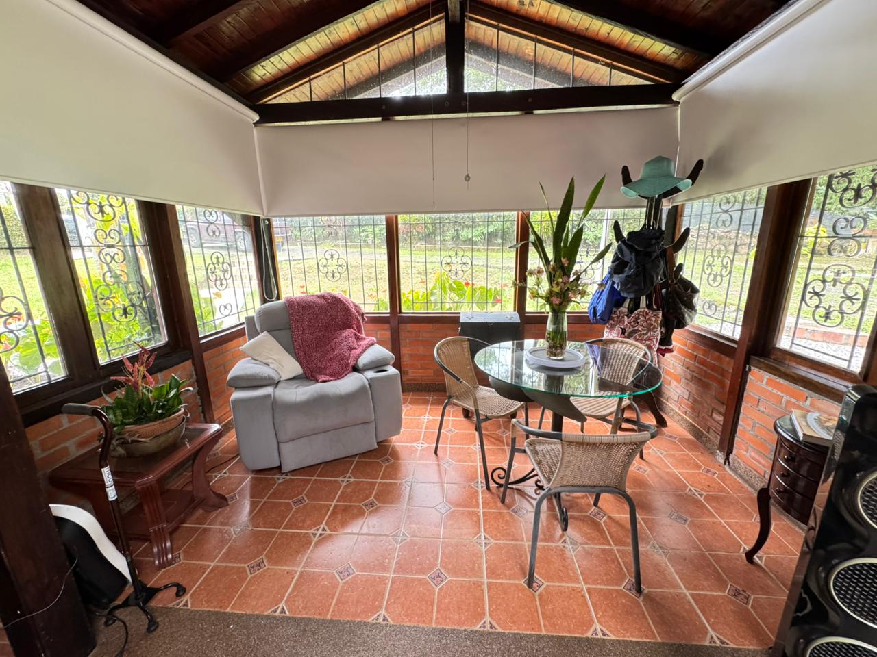 3.  CASA URAPANES (8).jpeg