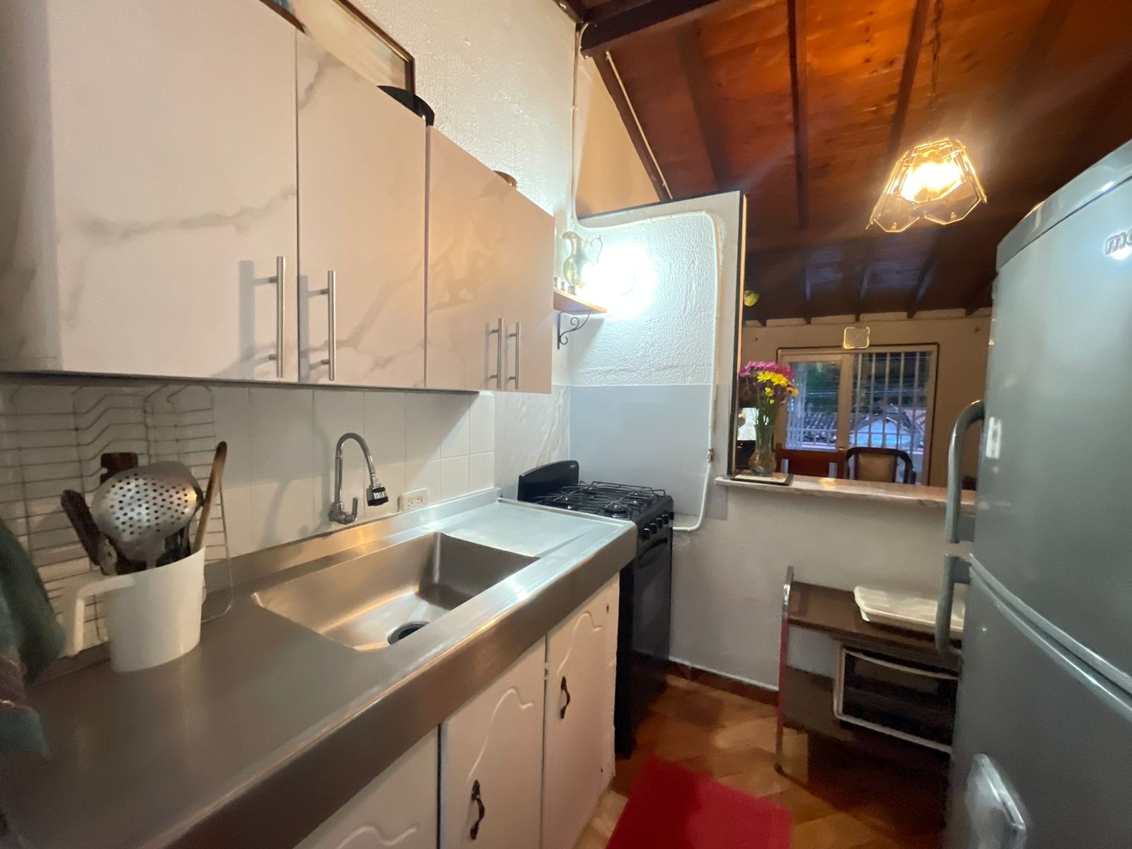 SE VENDE CASA EN MANANTIALES  6..jpg