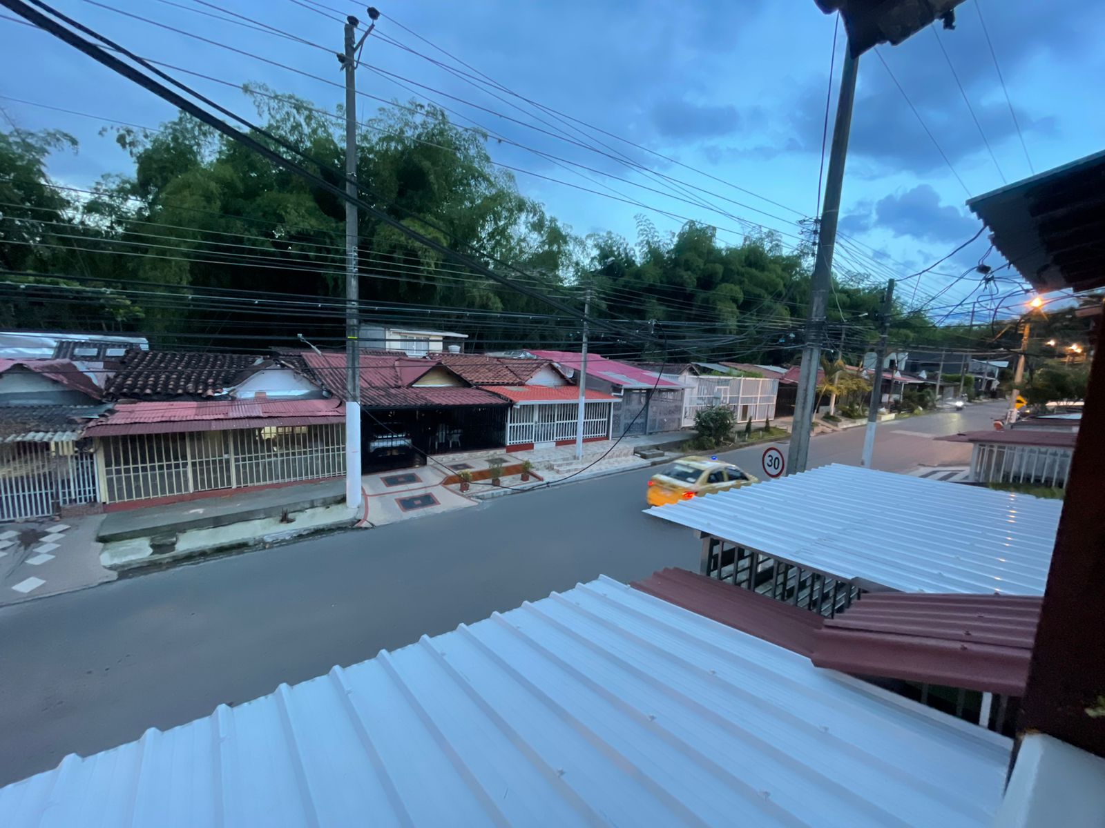 SE VENDE CASA EN MANANTIALES  30..jpg