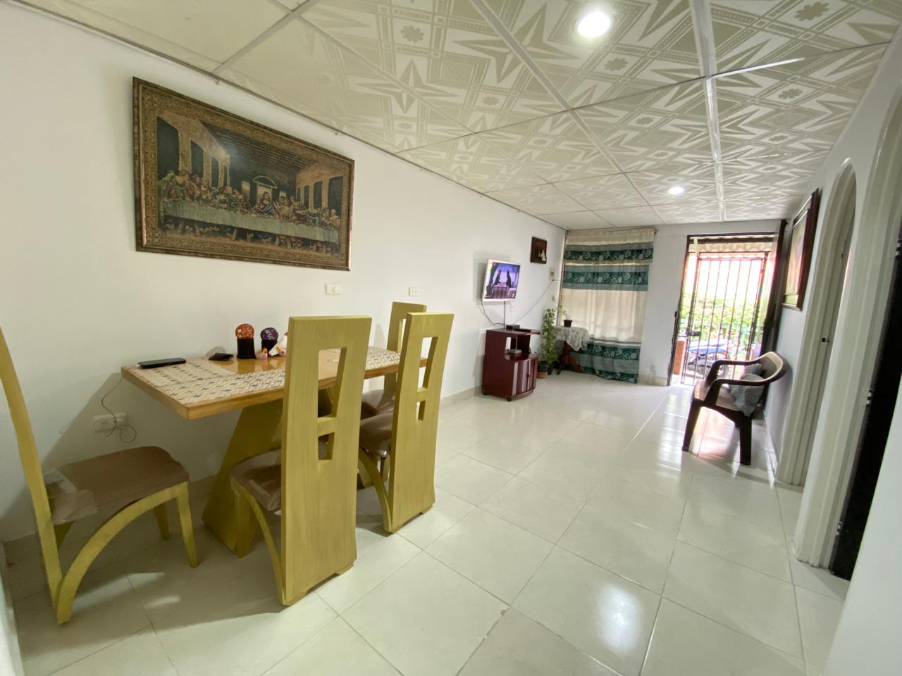 SE VENDE CASA EN BOSQUES DE PINARES 3..jpg